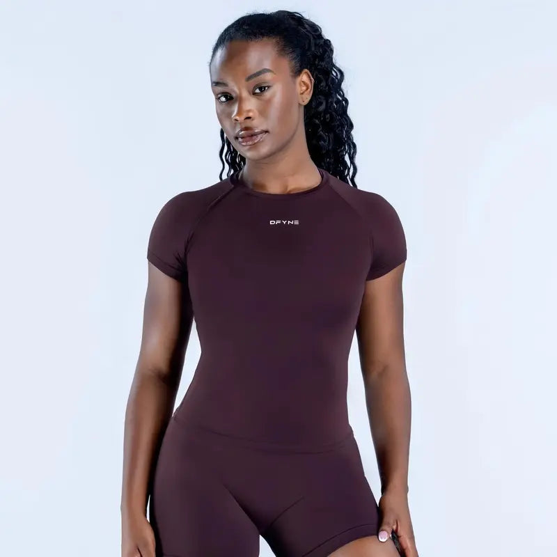 Dfyne Women'S Contoured Cut 2-Piece Matching Workout Set - Raglan Sleeve Top & Shorts, Breathable 4-Way Soft Stretch Durable Fabric, Gym Fashion Outfit, High Elastic Gym Workout Apparel, Size S
